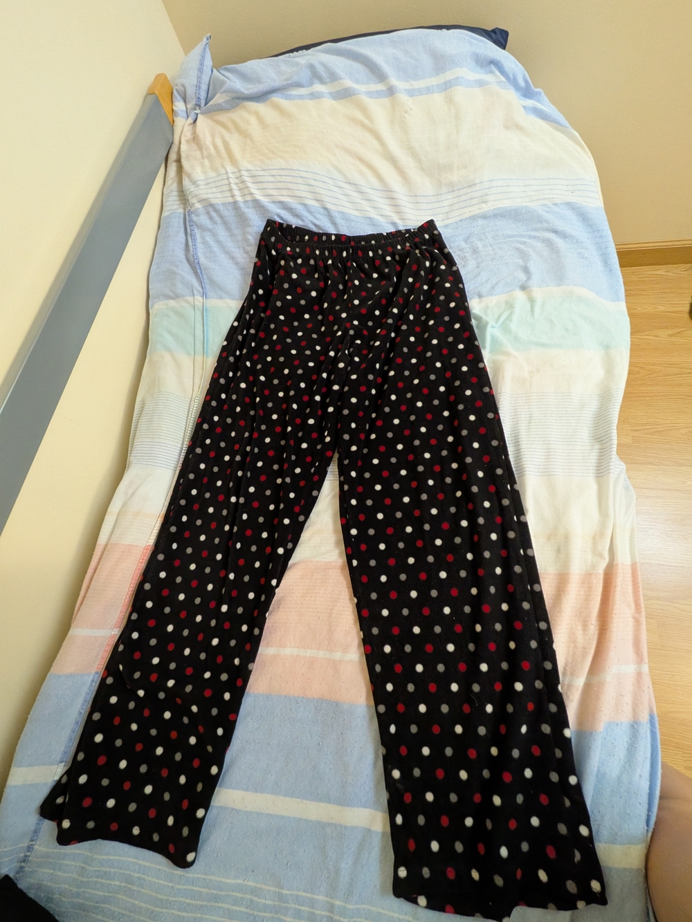 Black Polka Dot Wide Leg Fleece Pants - Red & Gray Dots